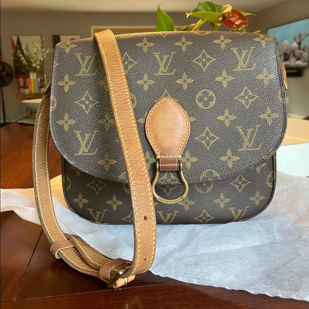 Louis Vuitton St.Cloud